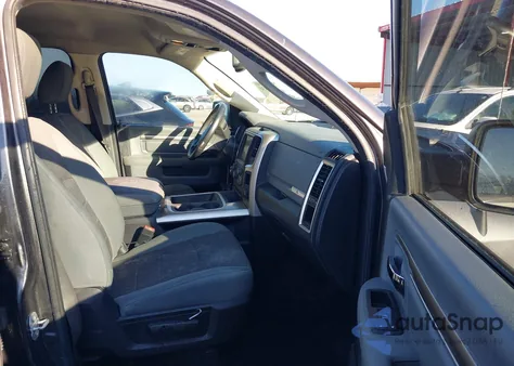 2016 Ram 1500 Lone Star z USA, uszkodzony, nr VIN 1C6RR6LT2GS242431